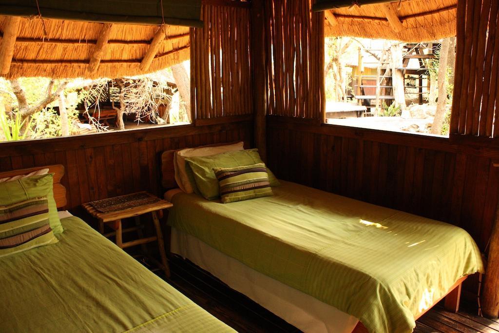 Off Beat Safaris Bush Lodge 侯斯普瑞特 客房 照片